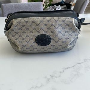 Gucci vintage GG cylinder shoulder crossbody bag